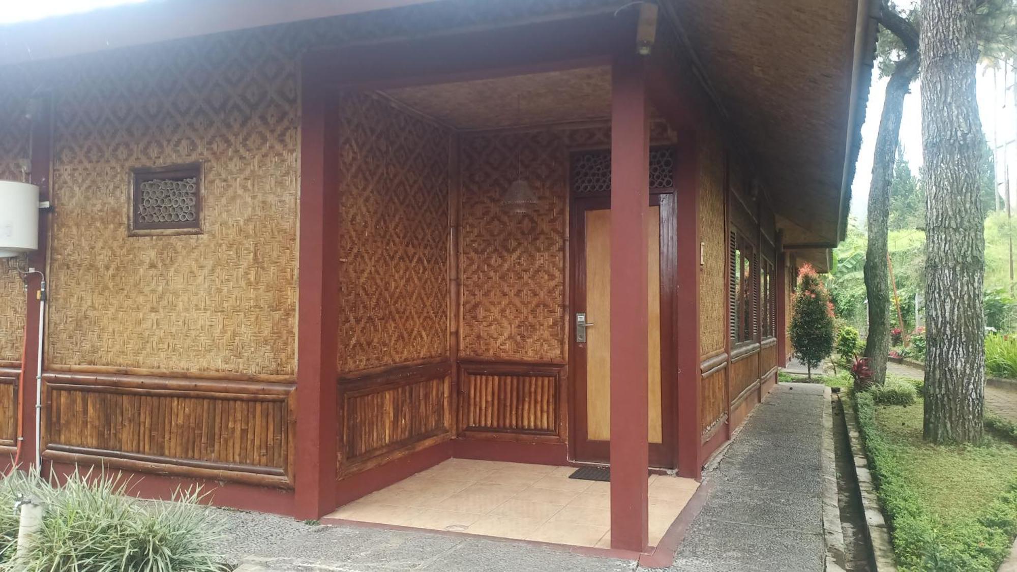 Resort Prima Cisarua Tagalbato 外观 照片